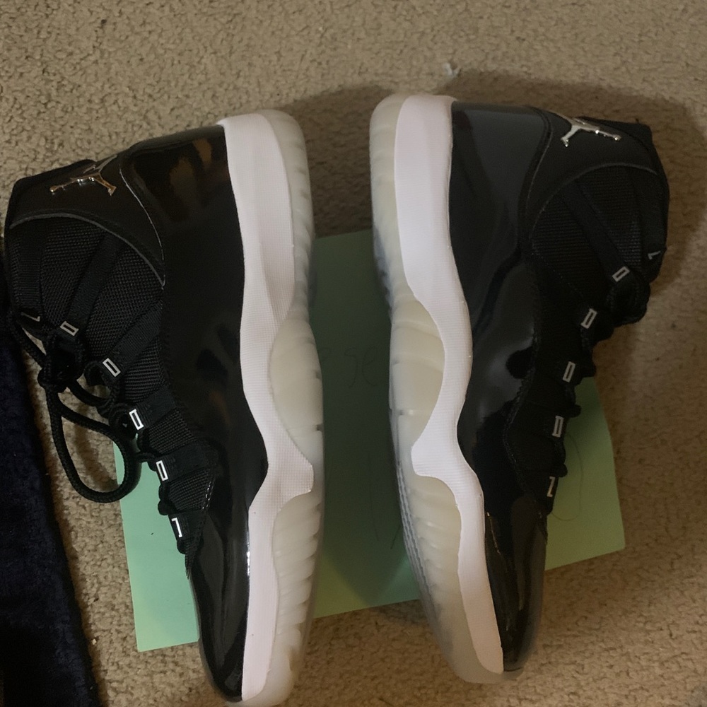 Air Jordan 11 Jubilee - Picture 5 of 6
